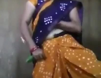 هندي جميل تظاهر عارية